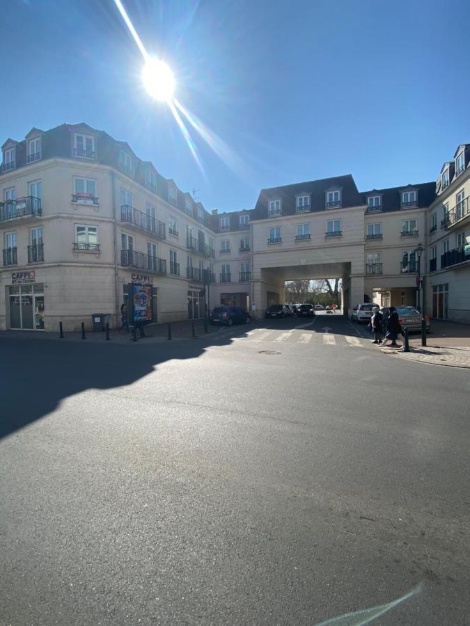 Le Retro Chic - T2 Haut Standing Au Coeur De Corbeil - 48 M2 Leilighet Eksteriør bilde